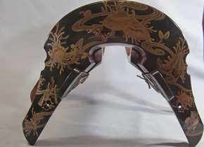 鞍 正面